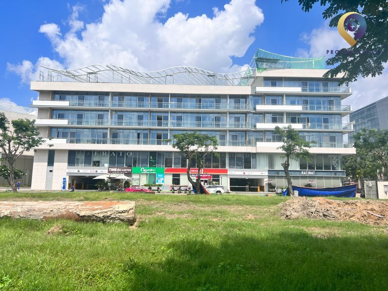 Crescent Residence 2